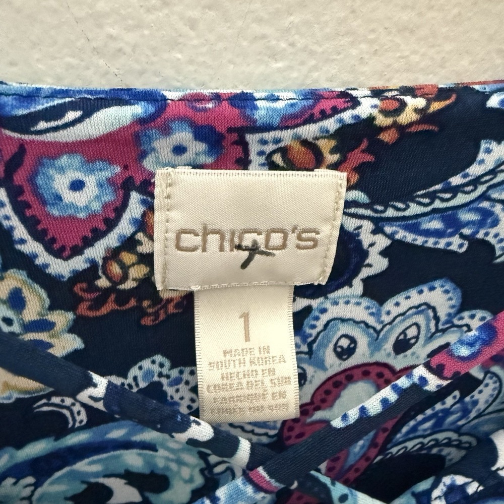 Chicos Blue Purple Criss Cross Neckline 3/4 Sleeve Paisley Top Women's Medium - Picture 2 of 8